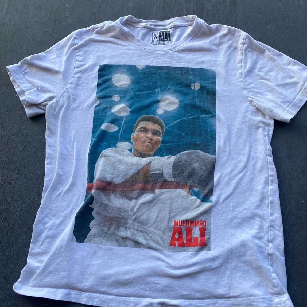 Muhammad Ali Graphic T-Shirt